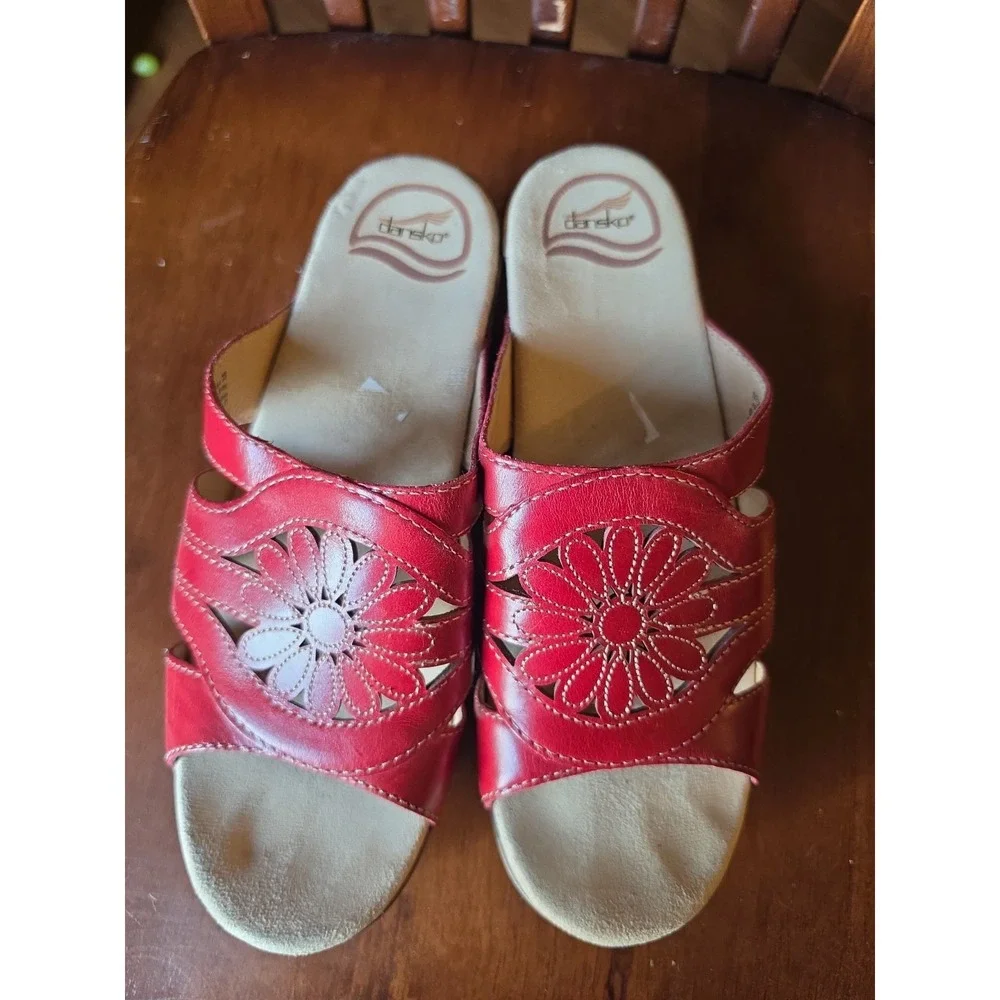 Dansko Floral Burgundy Red Slip On Wedge Sandals Women's EU 39 Us 8.5